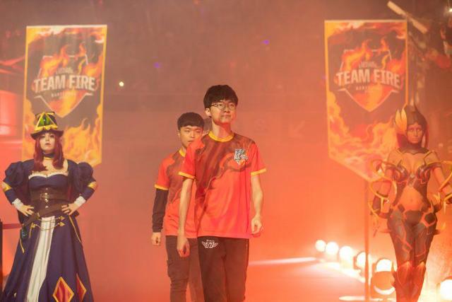 618万人次“涌入”球场，中超球市迈进“最好的时代”（618万人次走进球场，中超球市迎来黄金时代）